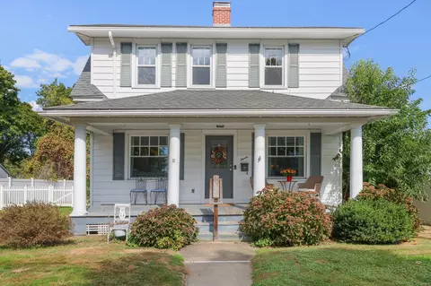 7 Grove St, Milford, CT 06460