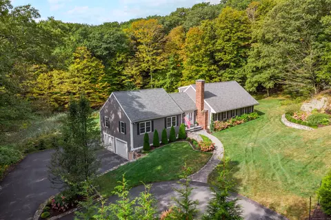 140 Post Rd, Danbury, CT 06810