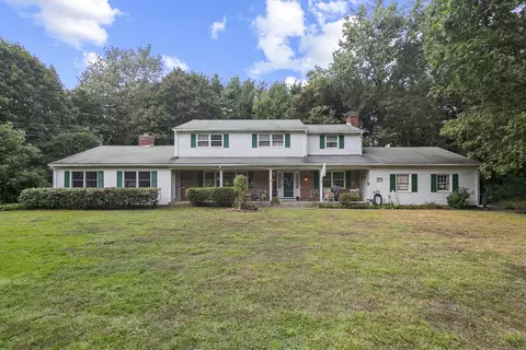 93 Far Horizon Dr, Cheshire, CT 06410