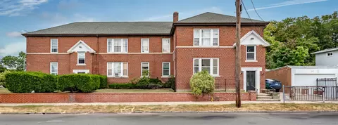 635 2nd Ave, West Haven, CT 06516