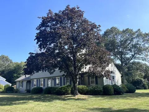 2 Mallard Dr, Old Saybrook, CT 06475
