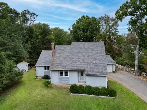364 Gilead St, Hebron, CT 06248