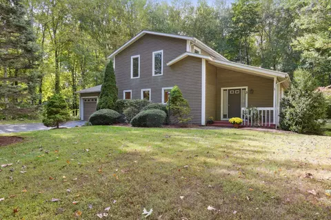 3 Christopher Ln, Clinton, CT 06413