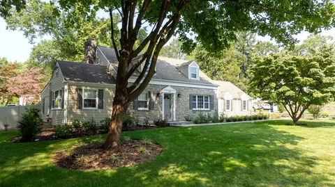 139 Turner Rd, Stamford, CT 06905