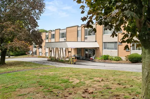 57 Westridge Rd #B3, New London, CT 06320