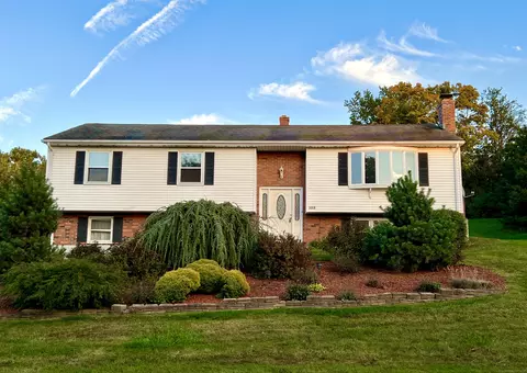 103 Circlewood Dr, Berlin, CT 06037
