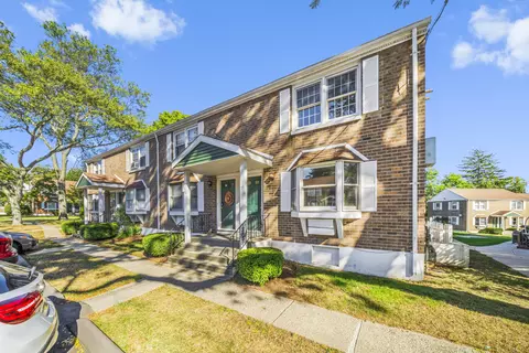 240 Sunnyridge Ave #71, Fairfield, CT 06824