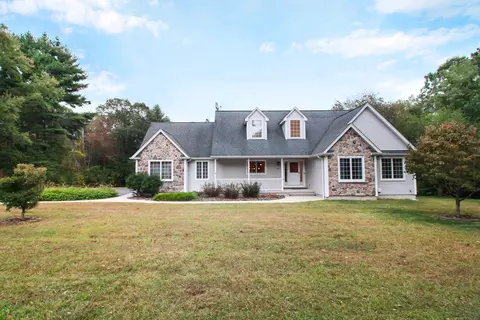 307 Geer Rd, Griswold, CT 06351