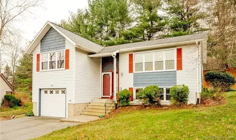 26 Mohican Ln, Bristol, CT 06010