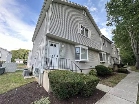 285 Glendale Ave #F4, Bridgeport, CT 06606