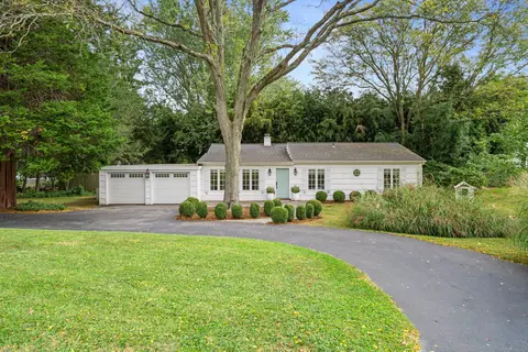 1 Drumlin Rd, Westport, CT 06880