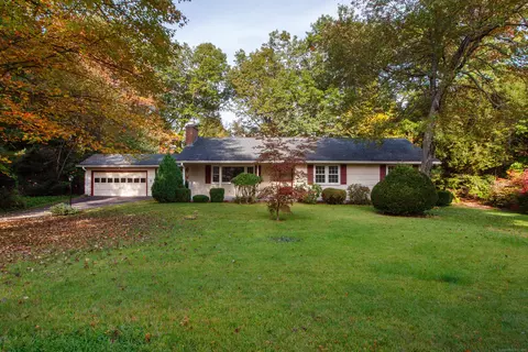 7 Stardust Dr, Granby, CT 06035