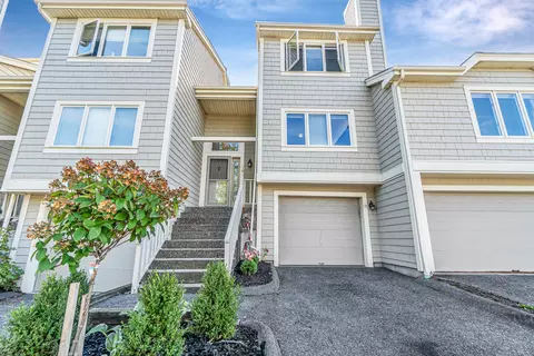 11 Boulevard Dr #4-18, Danbury, CT 06810