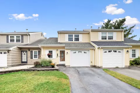 21 Pebble Ct, Newington, CT 06111