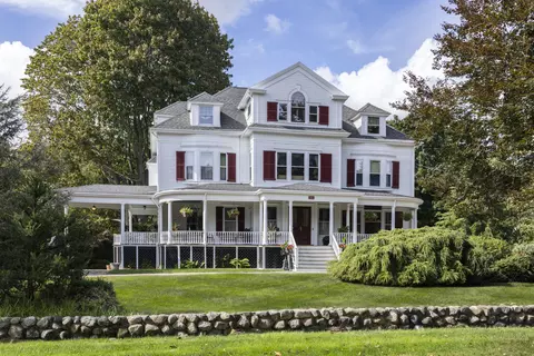 166 Elm St, Stonington, CT 06378