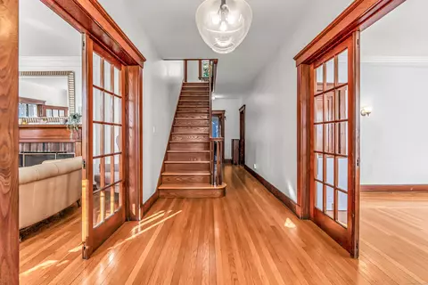 856 Townsend Ave, New Haven, CT 06512 photo 1