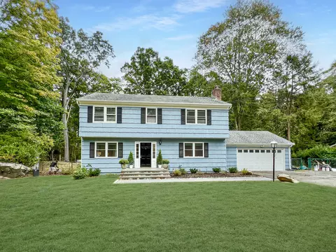 68 Rockridge Ln, Stamford, CT 06903