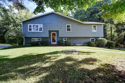 209 Norton Ln, South Windsor, CT 06074