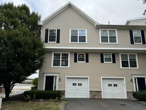 2 Donahue Ln #2, Manchester, CT 06042