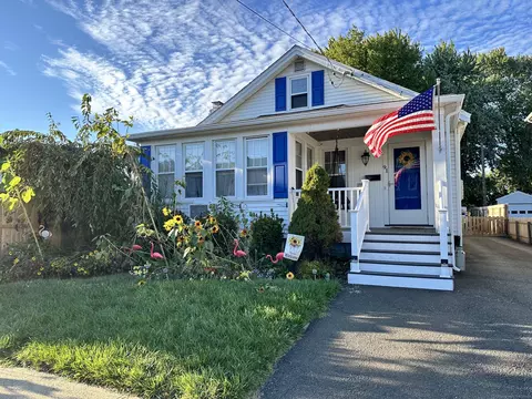 91 Atwater St, West Haven, CT 06516