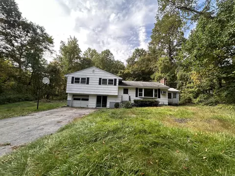 149 Old Highway Rd, Southbury, CT 06488
