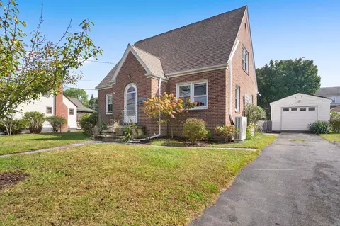 61 Gerrish Ave, East Haven, CT 06512