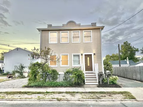 261 S Cherry St, Wallingford, CT 06492