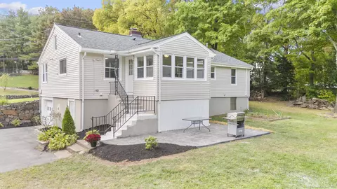 175 Gracey Ave, Meriden, CT 06451