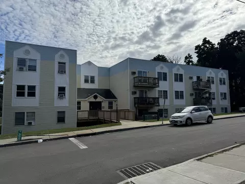 46 Taylor St #309, Stamford, CT 06902