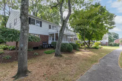 245 Unquowa Rd #110, Fairfield, CT 06824