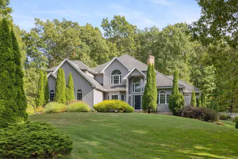 15 Barbaras Way, Ellington, CT 06029