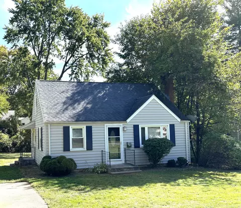 106 Grove St, Windsor, CT 06095
