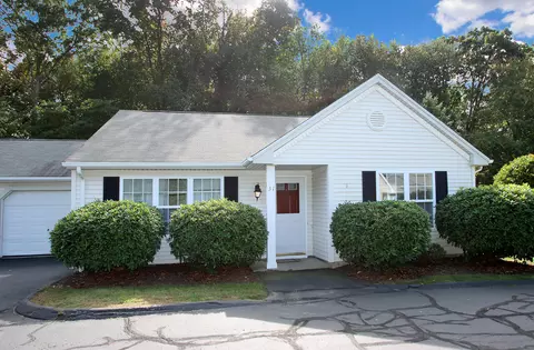 150 Forest Rd #31, Milford, CT 06461