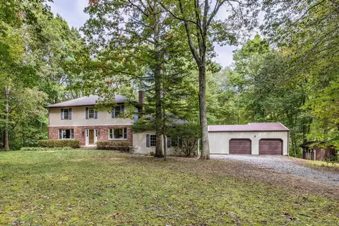 283 Black Ash Rd, Oakdale, CT 06370