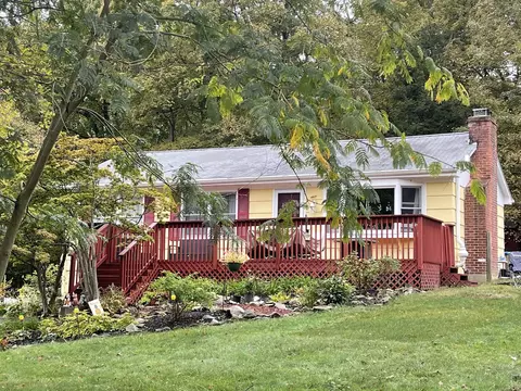 141 Candlewood Mountain Rd, New Milford, CT 06776