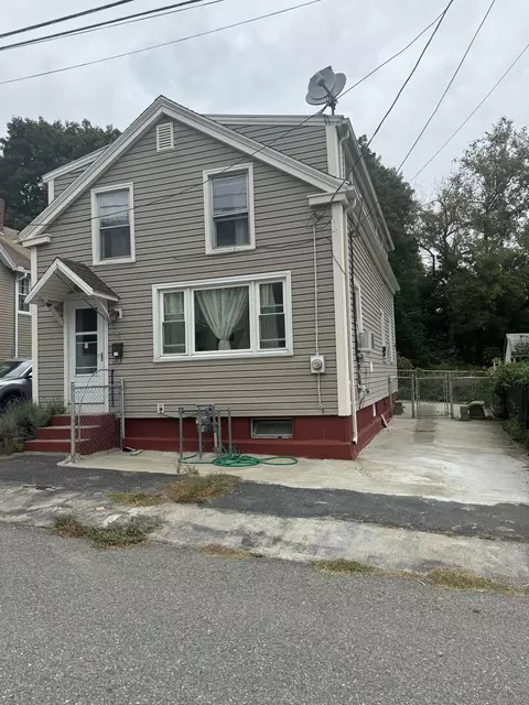 51 Tenth St, Norwich, CT 06360