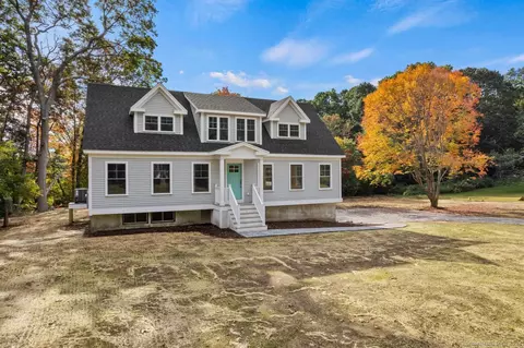 6 Cedarwood Ln, Old Saybrook, CT 06475