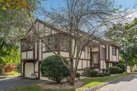 690 Forest Rd #321, West Haven, CT 06516
