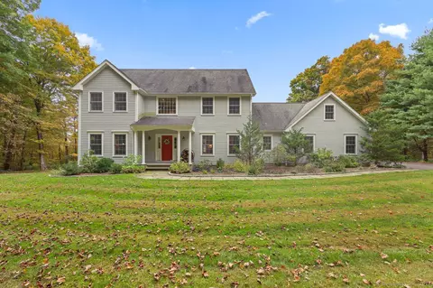 180 Hunters Ridge Rd, Southbury, CT 06488