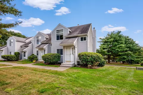 11 Lilac Dr #D, Seymour, CT 06483