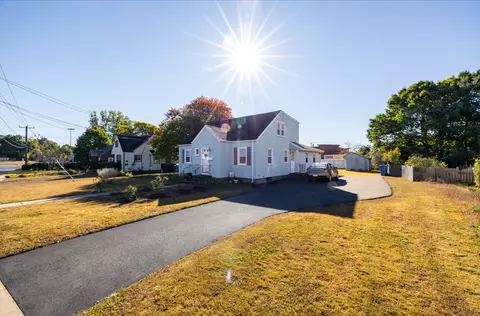 22 Oliver Rd, Manchester, CT 06042