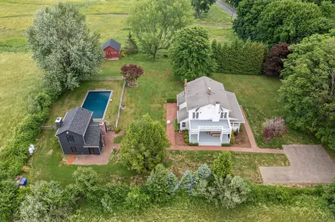 429 Chestnut Land Rd, New Milford, CT 06776