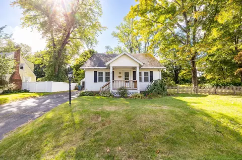 47 Flagler Ave, Cheshire, CT 06410