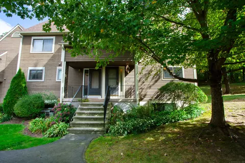 9 Quail Dr #9, Tariffville, CT 06081
