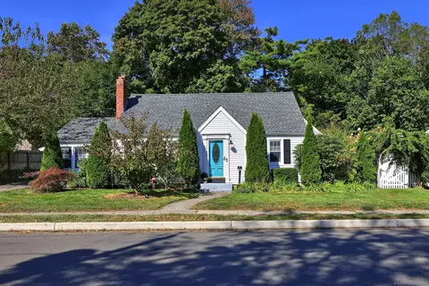 314 Welchs Point Rd, Milford, CT 06460