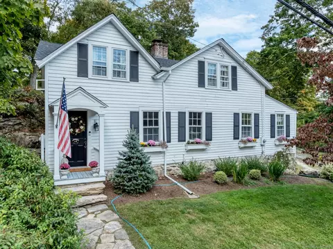 48 Trinity Pass, Stamford, CT 06903
