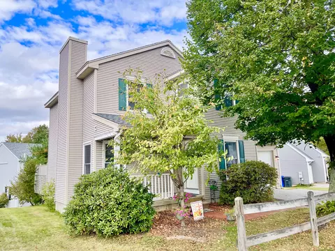 20 Chatam Ln, Torrington, CT 06790