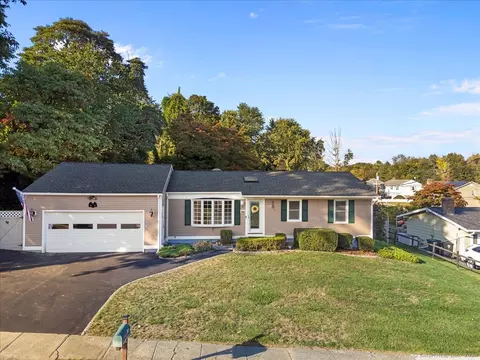 30 Wayne Rd, Milford, CT 06460