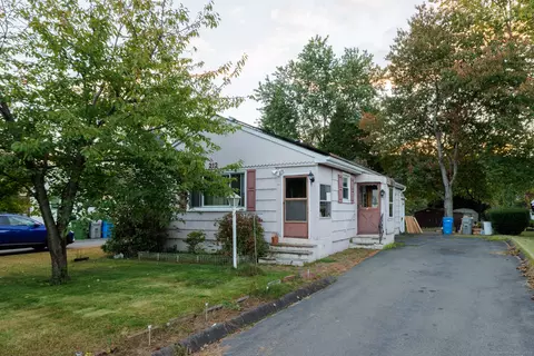212 Lake Ave, Bristol, CT 06010