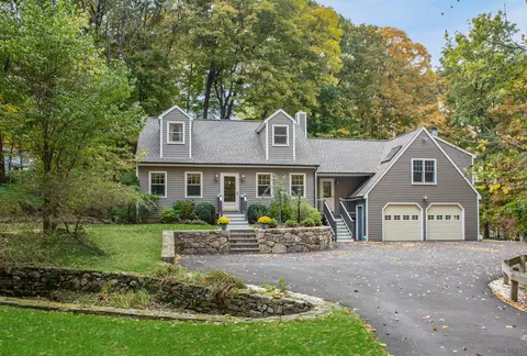 93 Blue Ridge Rd, Ridgefield, CT 06877